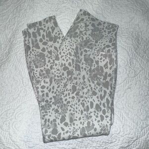 Lululemon Align Leggings White Leopard / Camo 25”